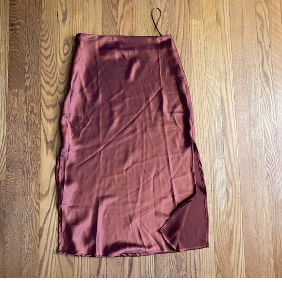 Princess Polly Dresses & Skirts - ❤️Gorgeous Princess Polly Skirt❤️